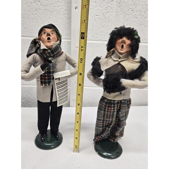 Byers Choice Retired 1988 Woman Caroler DATED/SIGNED Man for free - Picture 7 of 13